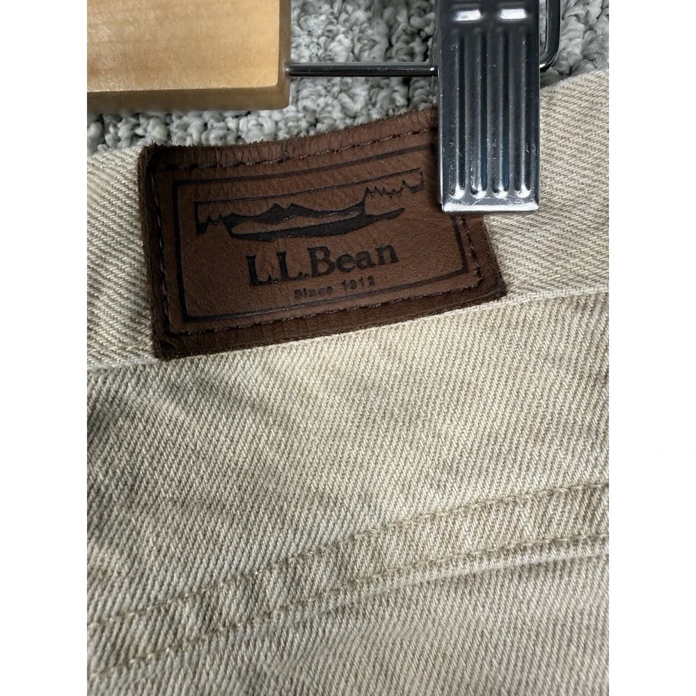 L.L.Bean Classic Fit Khaki Jeans Pants 100% Cotton Beige Tan 31x30.5  Men